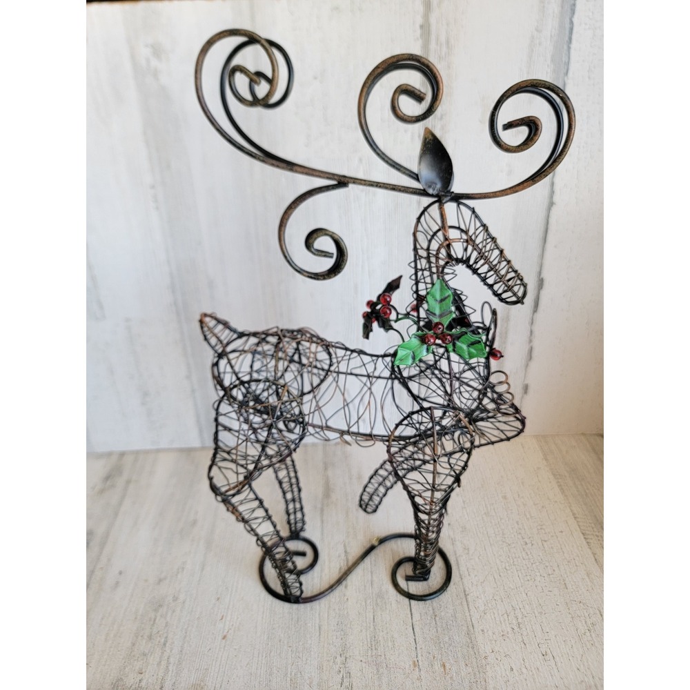Rustic metal wire reindeer Xmas mistletoe figure unique deer